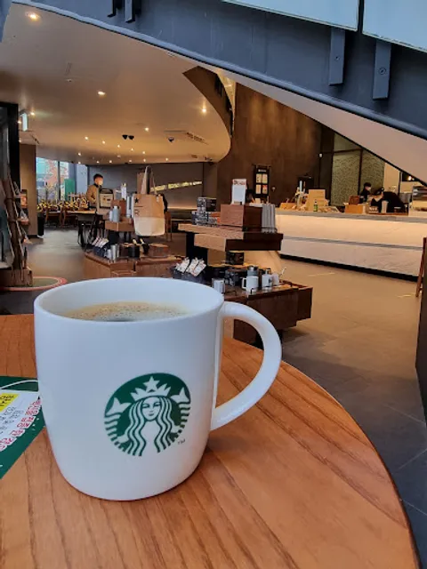 Starbucks Reserve Yeouido Station