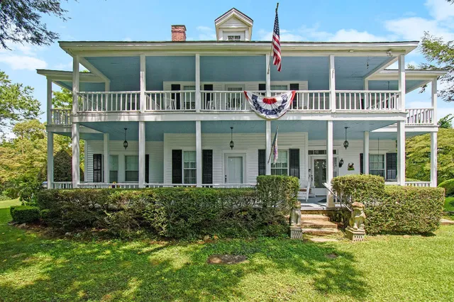 The Sautee Inn Bed and Breakfast