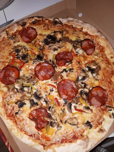 Pizza 18.24