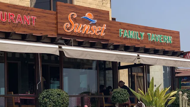 SUNSET Restaurant and Tavern