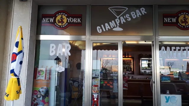 Giampas Bar