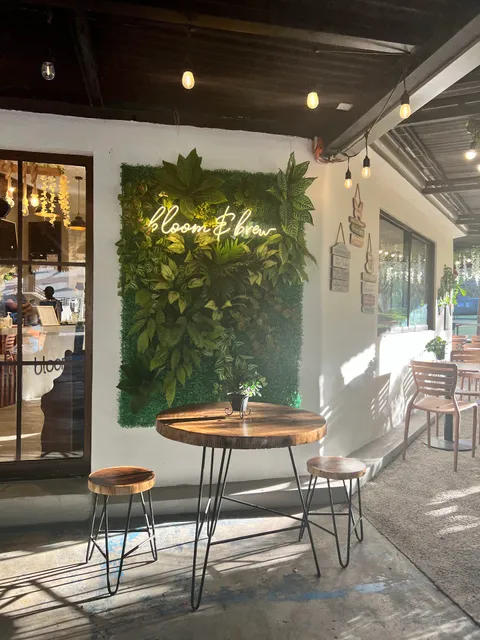 Bloom and Brew Cafe