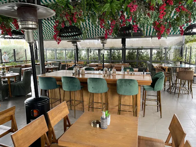 Jardin All Day Stories