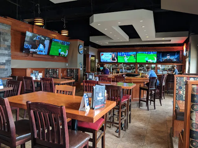 Bernie's Bar & Grill