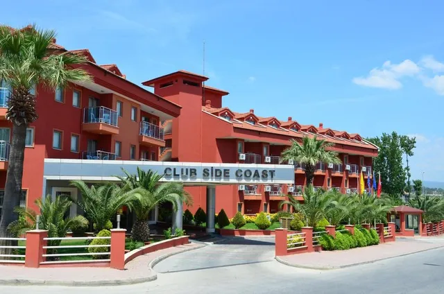 Club Side Coast Hotel