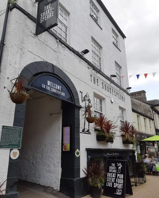 Kendal Town Centre - Riverside Apartment