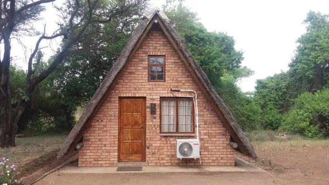 Hlolwa Lodge