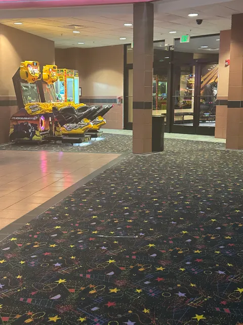 Regal UA Oxford Valley