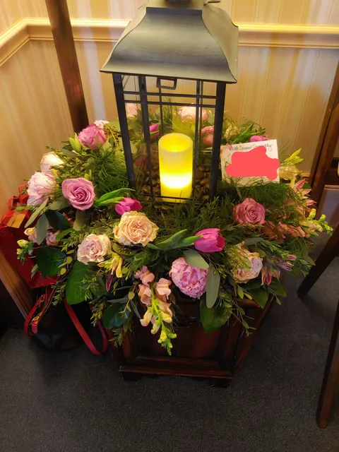 The tilted tulip floral boutique