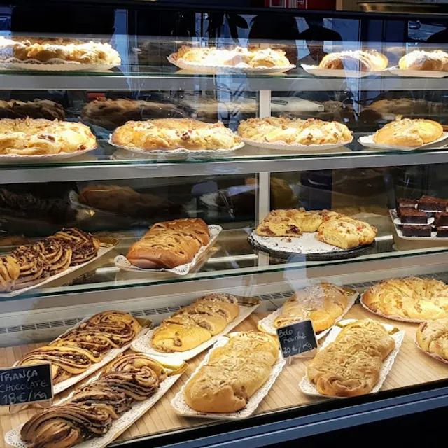 Bread&Brunch, Artisan Bakery