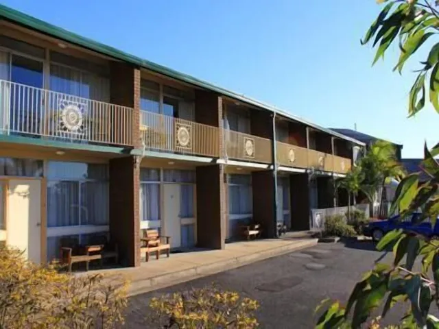 Molly Morgan Motor Inn