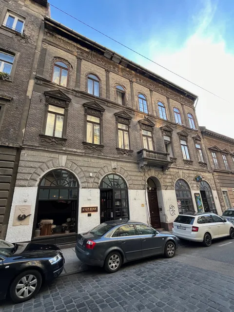 Budapest Center Apartman, Akácfa street