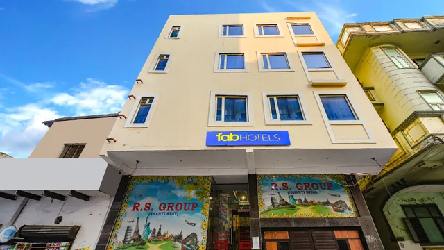 FabExpress Shanti Stay