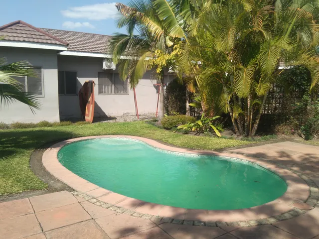 Bella Nova Guest House and Apartments