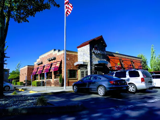 Applebee's Grill + Bar