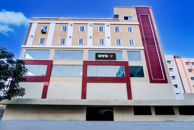 Hotel O RB @ KOMPALLY