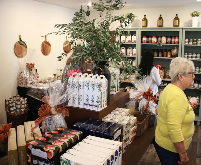 Sutter Buttes Olive Oil Co. Store