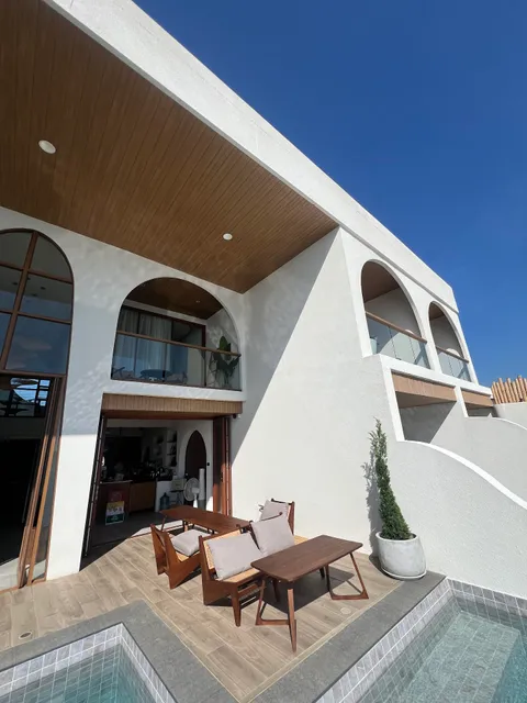 Tasana Bar and Luxury Resort