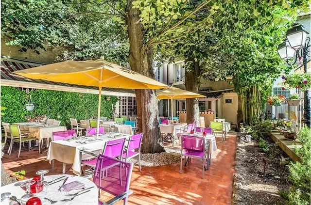 Logis Hôtel Restaurant Résidence