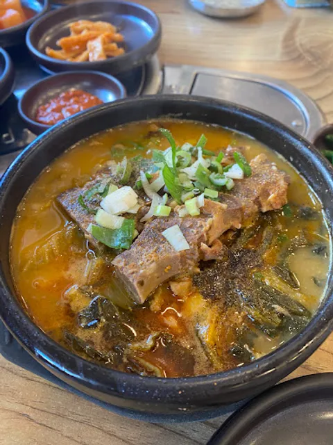 통뼈감자탕지사점