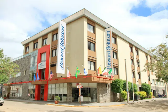 Howard Johnson San Pedro Centro