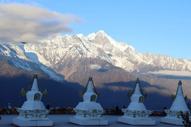 Meili Snow Mountain Lookout