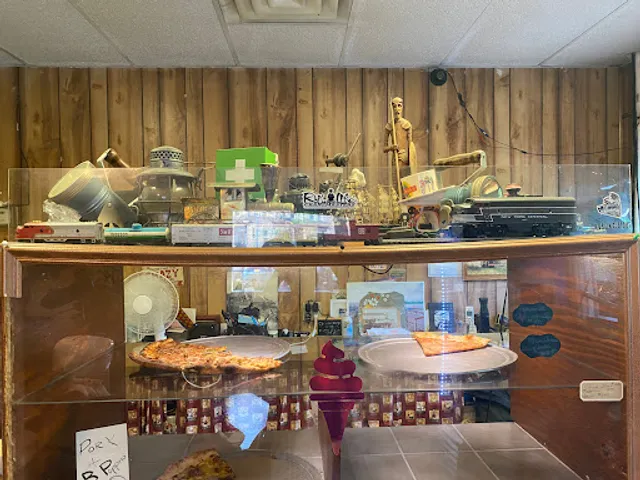 Trackside Pizza & More