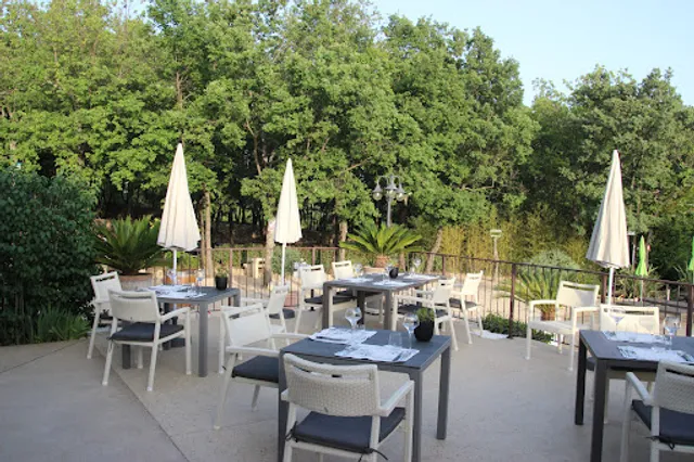 Restaurant Table d'hôtes Du Hameau Fleur de Pierres