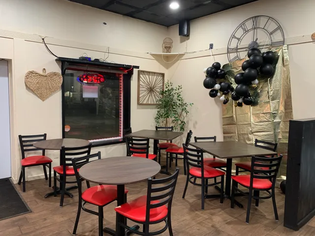 EQUIS Pica Pollo (Utica)