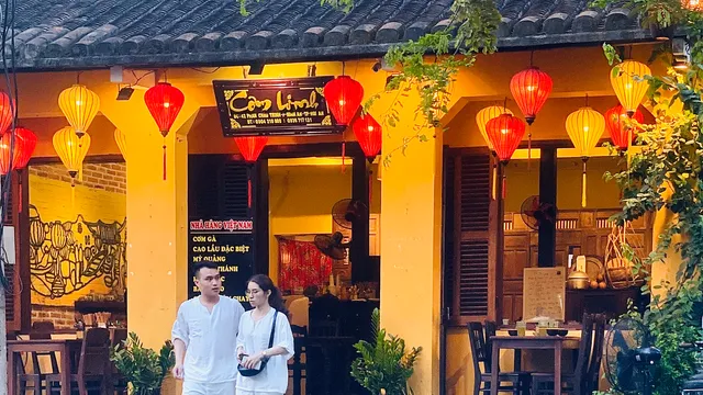 Cơm Linh - Vietnamese Restaurant