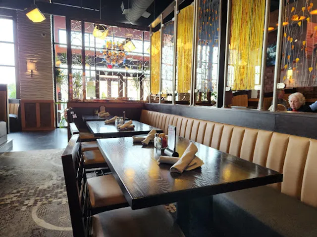 Gilligan's Bar And Grill