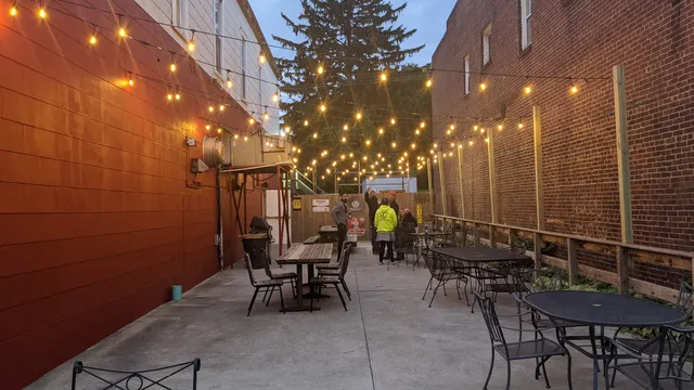 Whistle Stop Bar & Grill