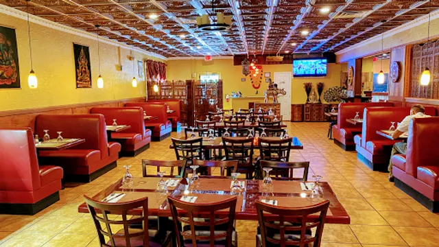 Curry & Kabab: Indian Restaurant