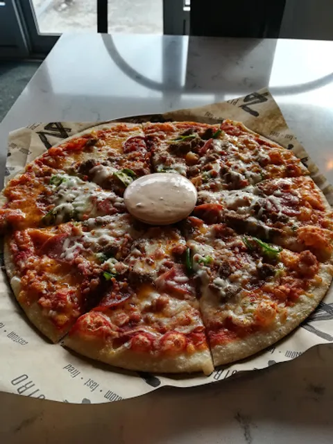 Za Pizza Bistro Main st