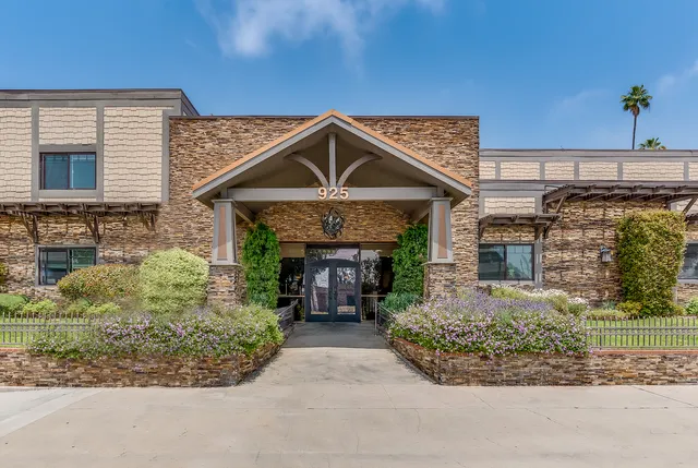 Astoria Park Senior Living