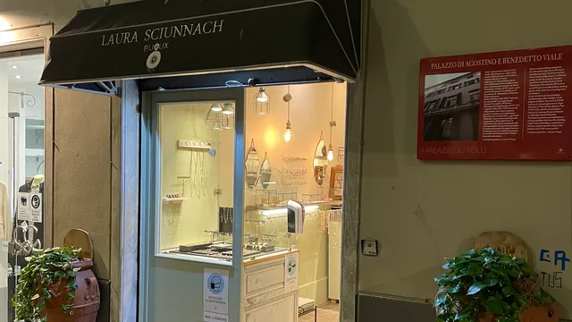 Charm Lab by Laura Sciunnach