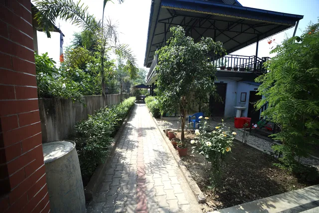 Hotel Flycatcher Chitwan