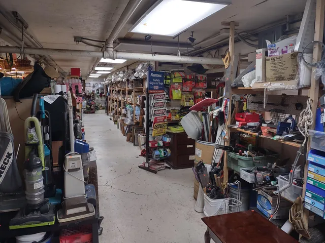 Riverland Auctions & Thrift Store