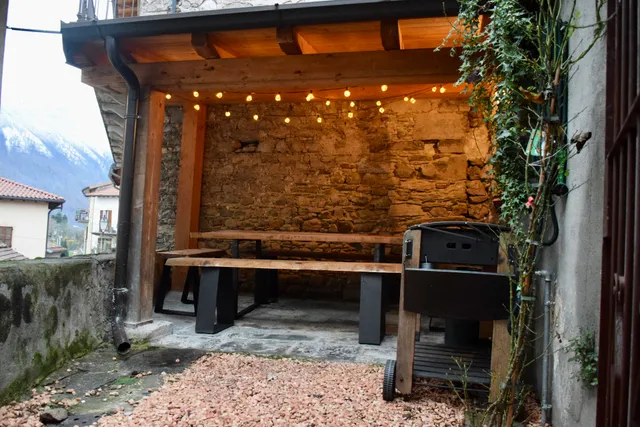 Thari House Como Lake