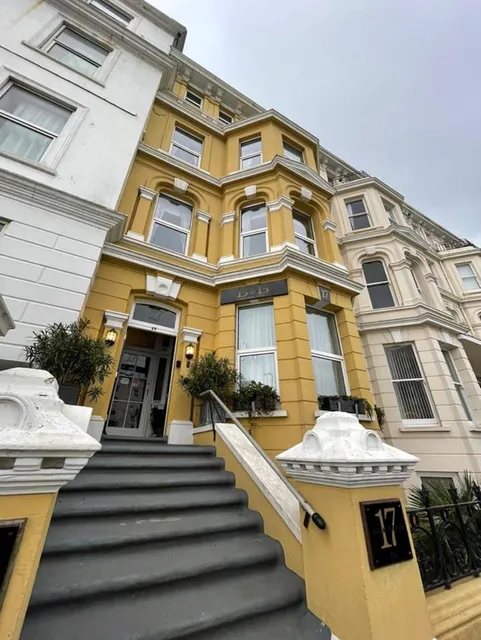 17 Wilmington Square