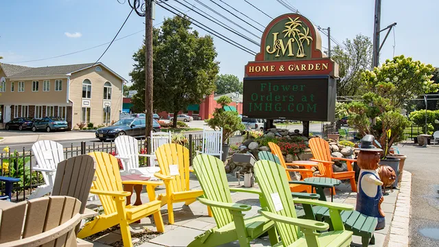 J & M Home And Garden