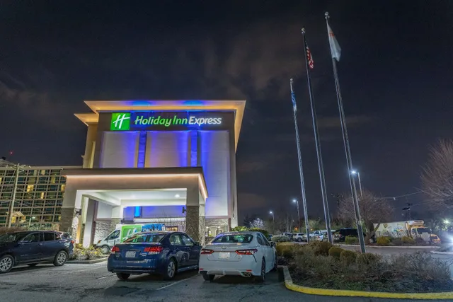 Holiday Inn Express Newark Airport – Elizabeth by IHG
