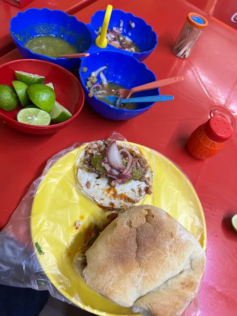 Tacos Y Tortas Rafa "El Americanista"