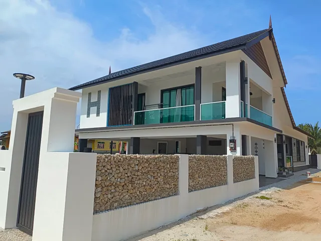 Homestay Villa H with POOL