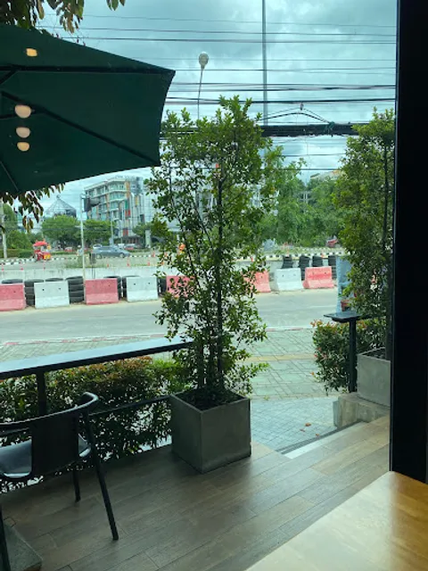 Roastniyom Coffee Decem