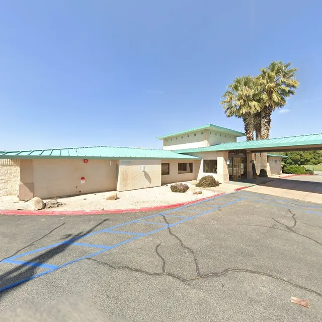 39800 Country Club Dr