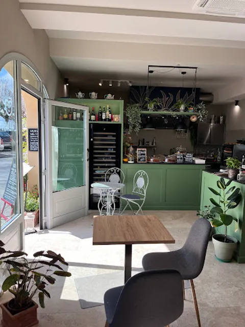 Lalma Cafe & Tea Room