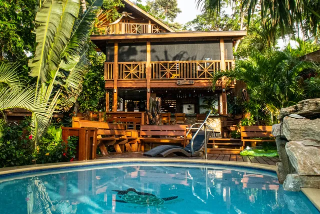 Turtle Beach Roatan Dive Resort