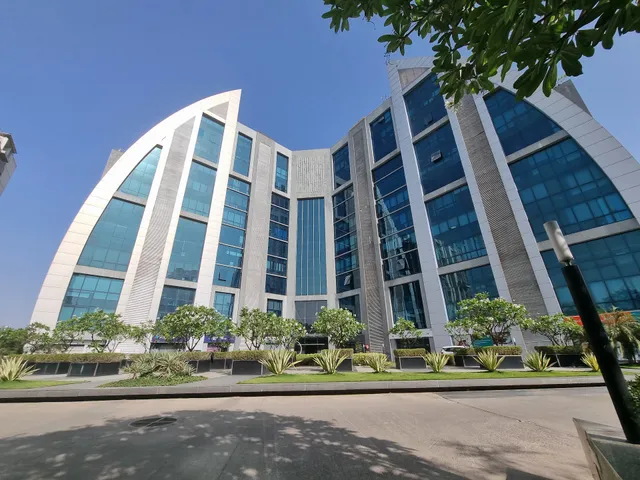 Pinnacle Business Park