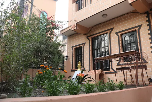 Dil's Homestay & Apartment